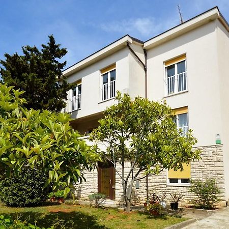 Apartment Nela 23 พูลา ภายนอก รูปภาพ